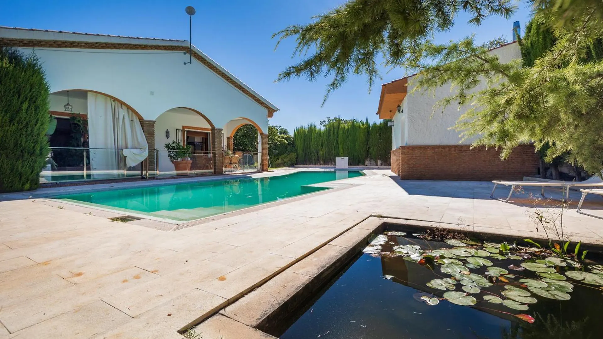 Alojamiento Rural De Lujo Baza Villa